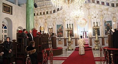 Büyükada'da denizden haç çıkarma töreni gerçekleşti