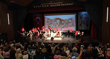 Büyükçekmece'de ''Zamansız Kadınlar'' sanatseverlerle buluştu