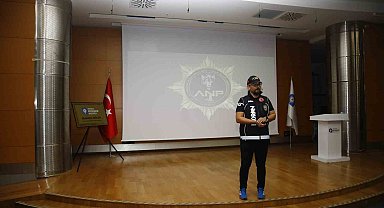 Büyükşehir personeline uyuşturucuyla mücadele eğitimi
