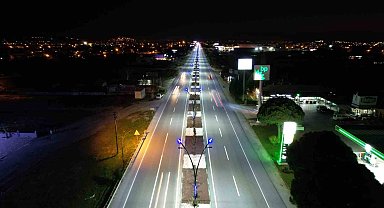 Büyükşehirden Akhisar'da ışıklandırma çalışması