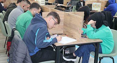 Büyükşehrin kütüphaneleri öğrencileri hazırlıyor
