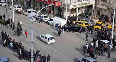 Cadde ortasında satırlı gerginlik