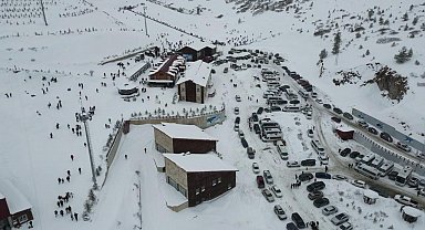 Çambaşı Yaylası'na ziyaretçi akını