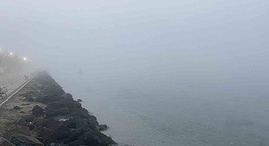 Çanakkale Boğazı sis nedeniyle transit gemi geçişlerine kapatıldı