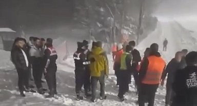 Canını tehlikeye sokmasın diye uyardılar, müşteri tarafından defalarca bıçaklandılar
