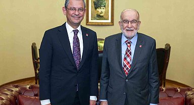 CHP Genel Başkanı Özel, Saadet Partisi Genel Başkanı Karamollaoğlu ile bir araya geldi
