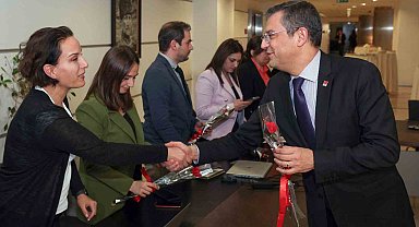 CHP lideri Özel: "Ben Mansur Bey ile bu fikrimi paylaştığımda Mansur Bey'in bayağı hoşuna gitmişti"