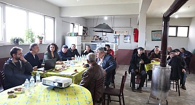 Çiftçilere toprak, bitki ve su analizleri anlatıldı