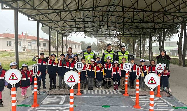 Çine'de öğrencilere trafik eğitimi