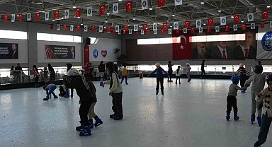 Çorum Belediyesi'nden öğrencilere yarı yıl hediyesi