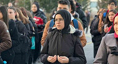 Çorum'daki okullarda şehitler için saygı duruşu