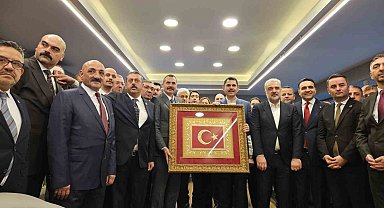 Cumhur İttifakı'nın İstanbul Büyükşehir Belediye Başkan Adayı Murat Kurum'dan MHP'ye ziyaret