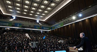 Cumhurbaşkanı Erdoğan: "Eser ortaya koyamamanın, halka hizmet getirememenin bahanesi olamaz. Birilerinin 'engellendik' edebiyatı yapmalarına bakmayın, bunlar safsatadan ibarettir."