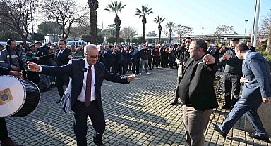 Davullu zurnalı toplu sözleşme sevinci