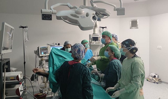 Defne Devlet Hastanesi'nde kapalı yöntemle safra kesesi alma ameliyatı gerçekleştirildi