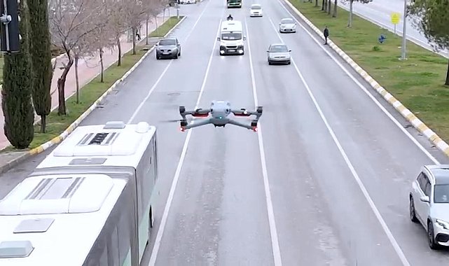 Denizli'de dron ile havadan trafik denetimleri sürüyor