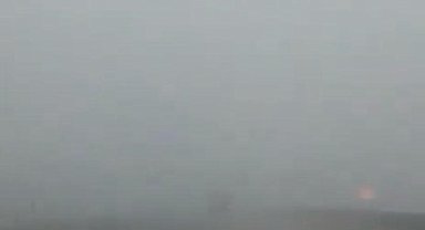 Denizli'de yoğun sis ve kaygan zemin araç sürücülerine zorlu anlar yaşattı