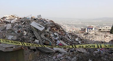 Deprem soruşturmasında tutuklanan eski belediye başkanı tahliye edildi