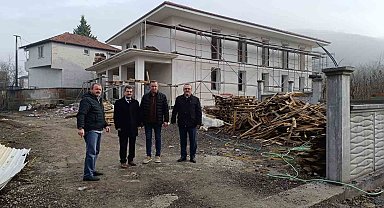 Depremde yıkılan caminin yerine yenisi yapılıyor