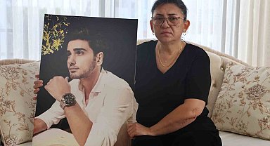 Depremden bu yana evladından haber alamayan acılı anne: "Her kapı ve telefon çaldığında o geldi zannediyorum"