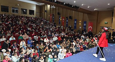 Dilovası'nda çocuklar doyasıya eğlendi
