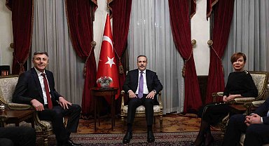 Dışişleri Bakanı Fidan, HÖH Genel Başkanlığından istifa eden Karadayı ile bir araya geldi