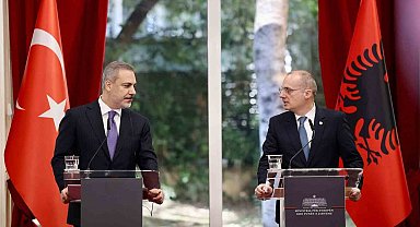 Dışişleri Bakanı Fidan: "Ticaret hacmini ilk etapta 2 milyar dolara ulaştırma yolunda bir azmimiz var"