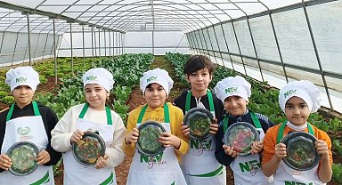 Diyarbakır'da çocuklar önlüklerini giyip mutfağa geçti