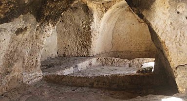 Diyarbakır'da mezar tercihleri ve ritüeller tarihe ışık tutuyor