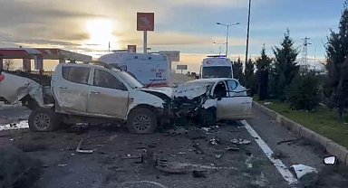 Diyarbakır'da zincirleme kaza: 5 yaralı