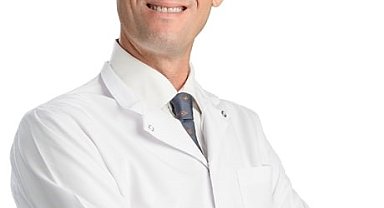 Doç. Dr. Narin: "Böbrek hastalıkları yüksek tansiyona, tansiyon da kalp hastalıklarına yol açabilir"