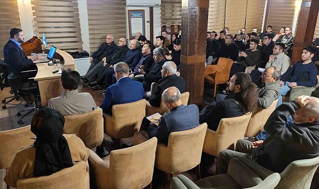 Dr. Enes Depe, "Osmanlılar, 7 denize yüzyıllarca hükmetmenin gereğini yerine getirdi"