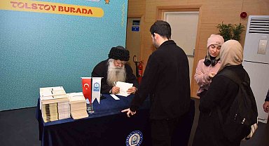 Dünyaca ünlü yazarlar okurlarıyla buluştu