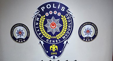 Durdurulan araçta 31 tabanca ele geçirildi: 2 gözaltı