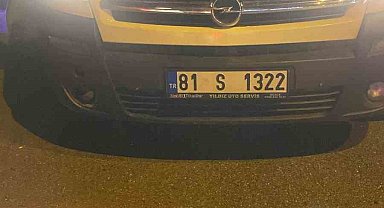 Durdurulan minibüsün plaka ve ruhsatı sahte çıktı