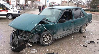 Elazığ'da trafik kazası: 3 yaralı
