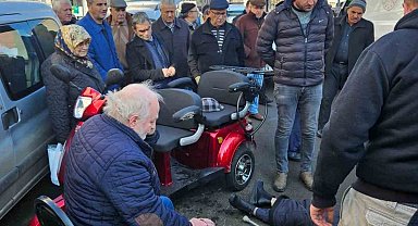 Elektrikli motosikletten düştüler: 2 yaralı