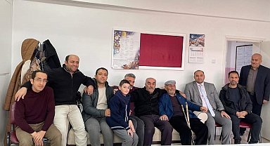 Emekli öğretmenlere vefa yemeği