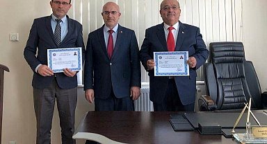 Emet'te 2 İmam Hatip'e Üstün Başarı Belgesi