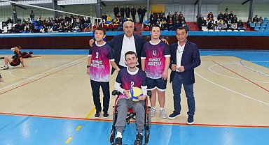 Engelli voleybol takımına büyük destek