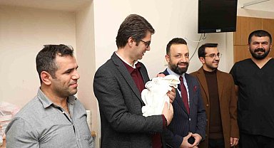 Erciş'te 2024'ün ilk bebeği dünyaya geldi