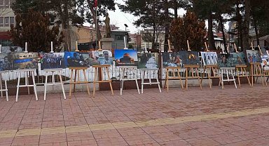 Erciş'te İsrail'in zulmünü anlatan fotoğraf sergisi açıldı
