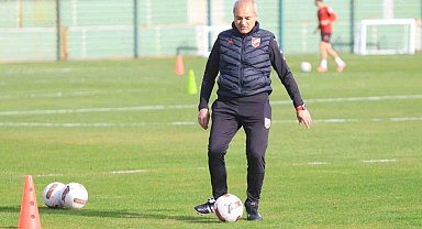 Erkan Sözeri: "Mücadeleci bir takım izleteceğiz"