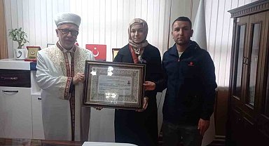 Ermenistanlı Armine Kerepetyan Siirt'te Müslüman oldu