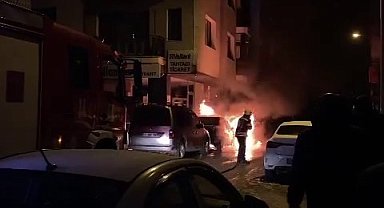 Erzurum'da otomobil alev topuna dönüştü