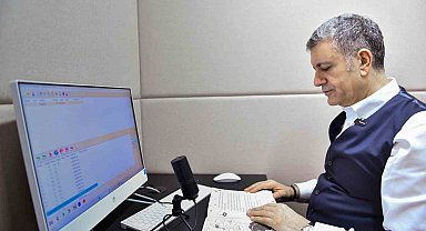 Esenyurt Belediye Başkanı Bozkurt, Masal Parkı kitabını görme engelliler için seslendirdi