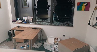 Esenyurt'ta 10 kişiyi bıçaklayan şahısla ilgili yeni detaylara ulaşıldı: 1 gün önce babasını bıçaklamış