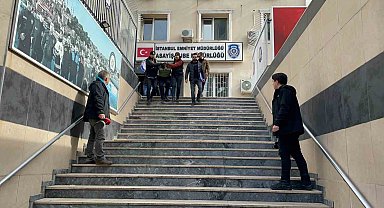 Esenyurt'ta bankadan çıkan vatandaşı gasp eden şüpheliler yakalandı