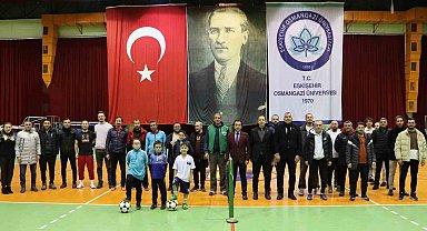 ESOGÜ 2024 kurumlar arası ayak tenisi turnuvası başladı