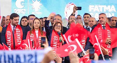 Fatma Şahin'e coşkulu karşılama